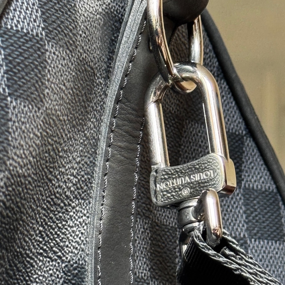Louis Vuitton Keepall Bandoulière 50 Damier Graphite Leather & Canvas Split Duff - Picture 13 of 16